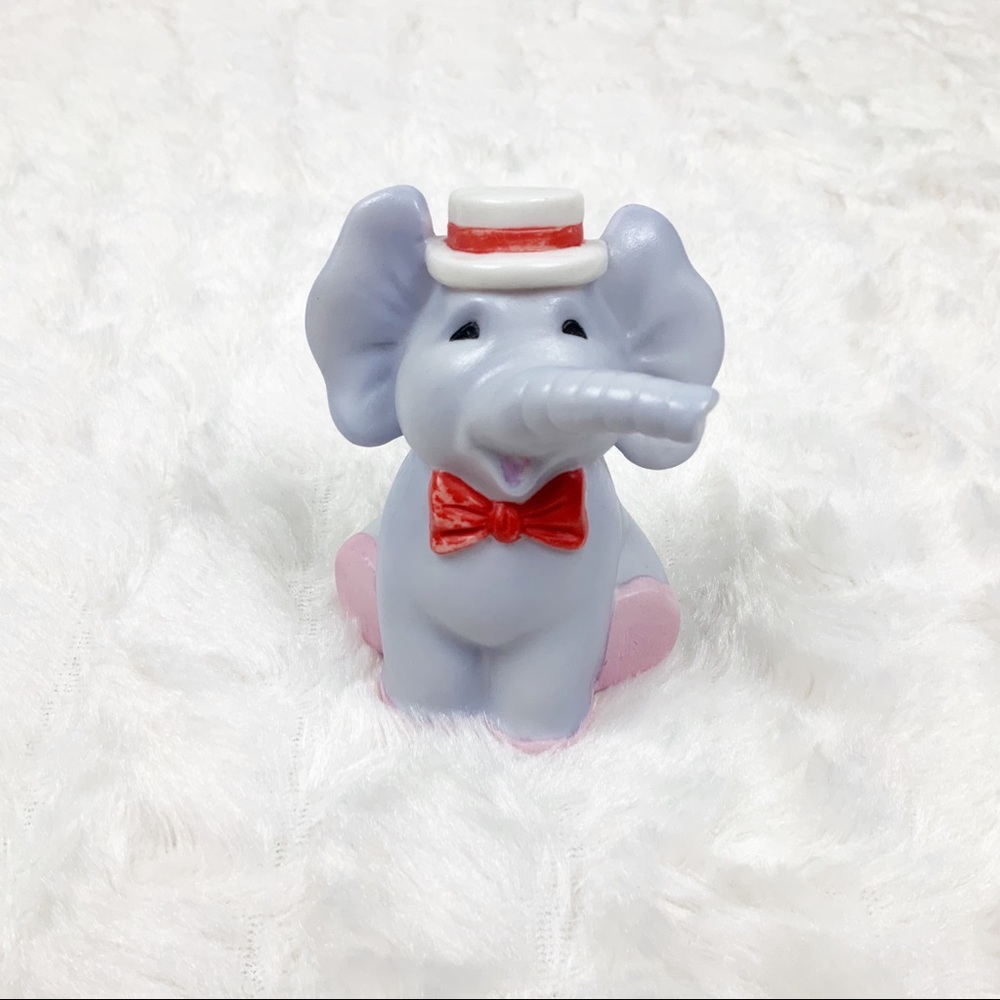 Figi’s Inc 2004 elephant with hat salt shaker circus retro